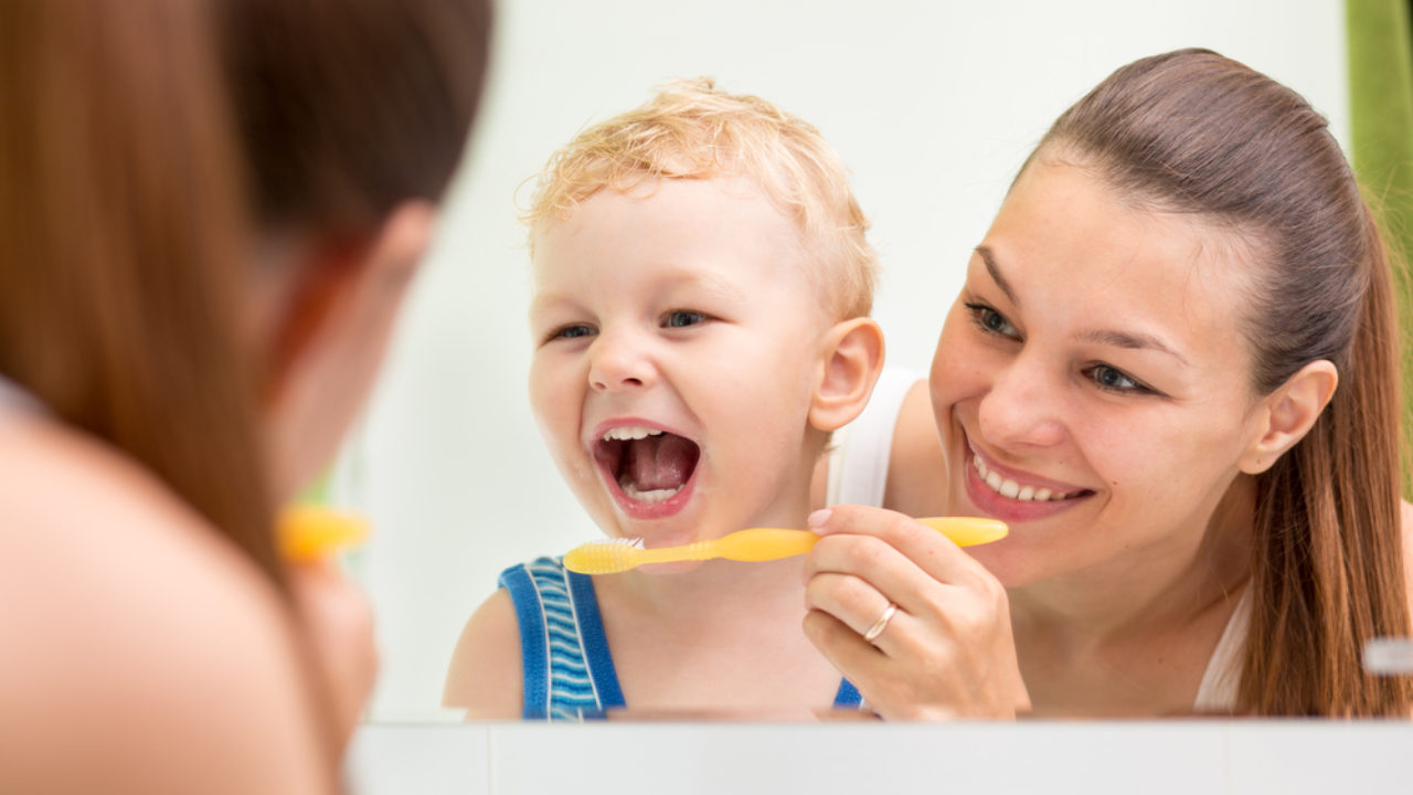 8 Tips for Teaching Kids to Brush Their Teeth | Innovative Pediatric Dentistry